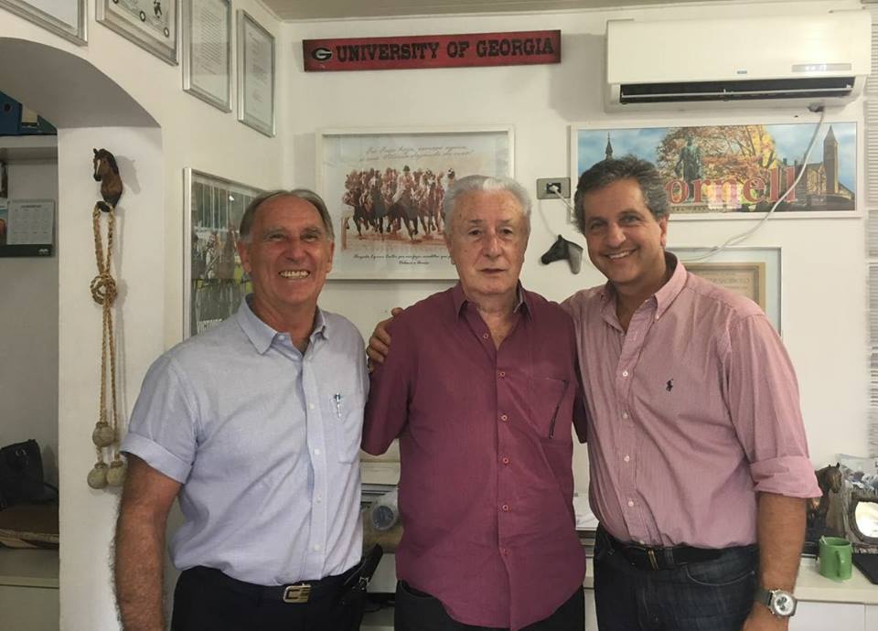 Dr. Alceu visitando a Equine Center